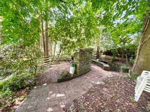 Photo 7- click for photo gallery